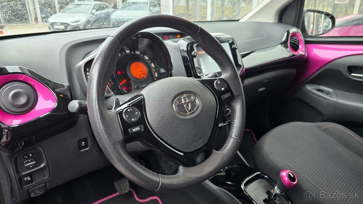 Toyota Aygo 1.0 VVT-i x-cite + connectivity - 11