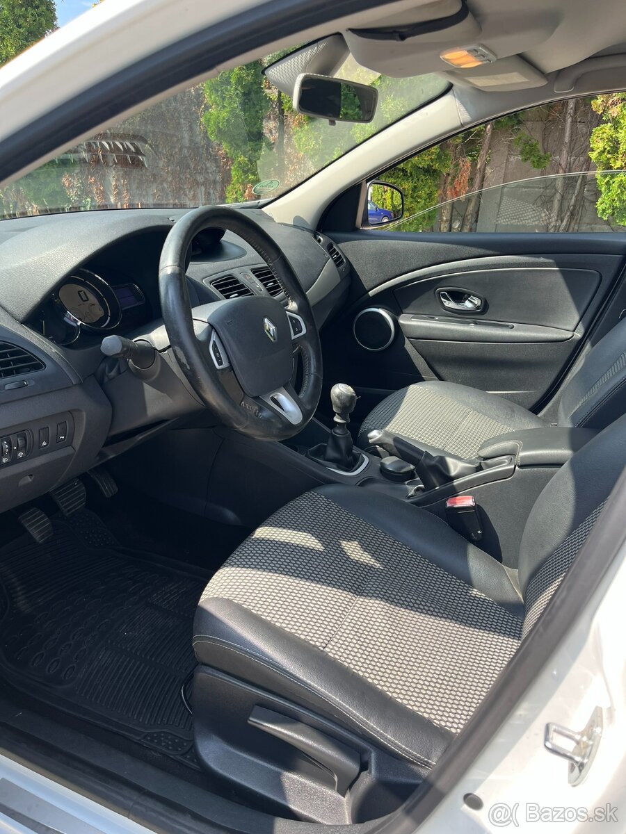 Renault Fluence 1.5 dCi, 2012, 81 kW, 283532 km - 11