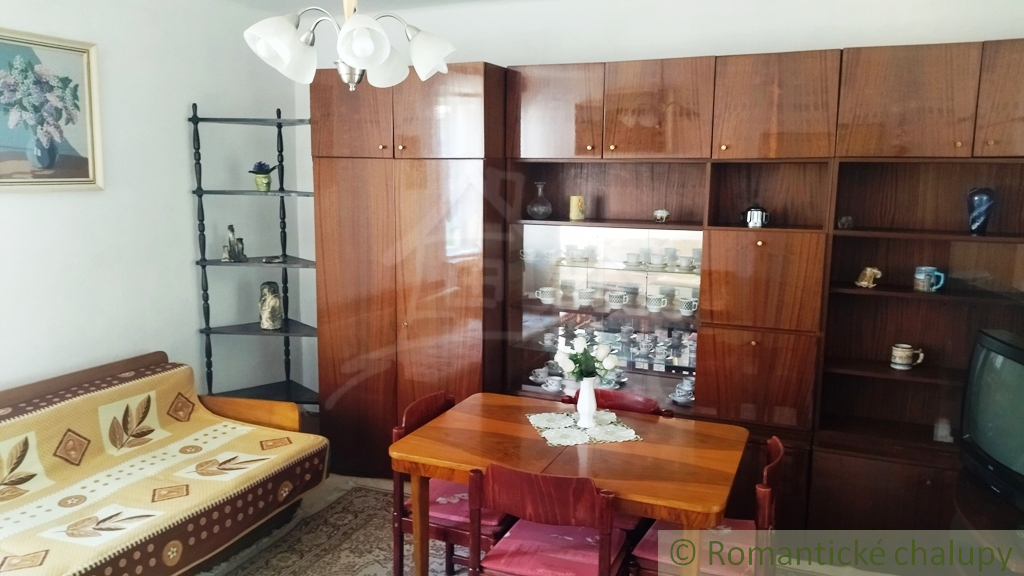 Dom vo výbornom stave, Jurské. ZNÍŽENÁ CENA - 11