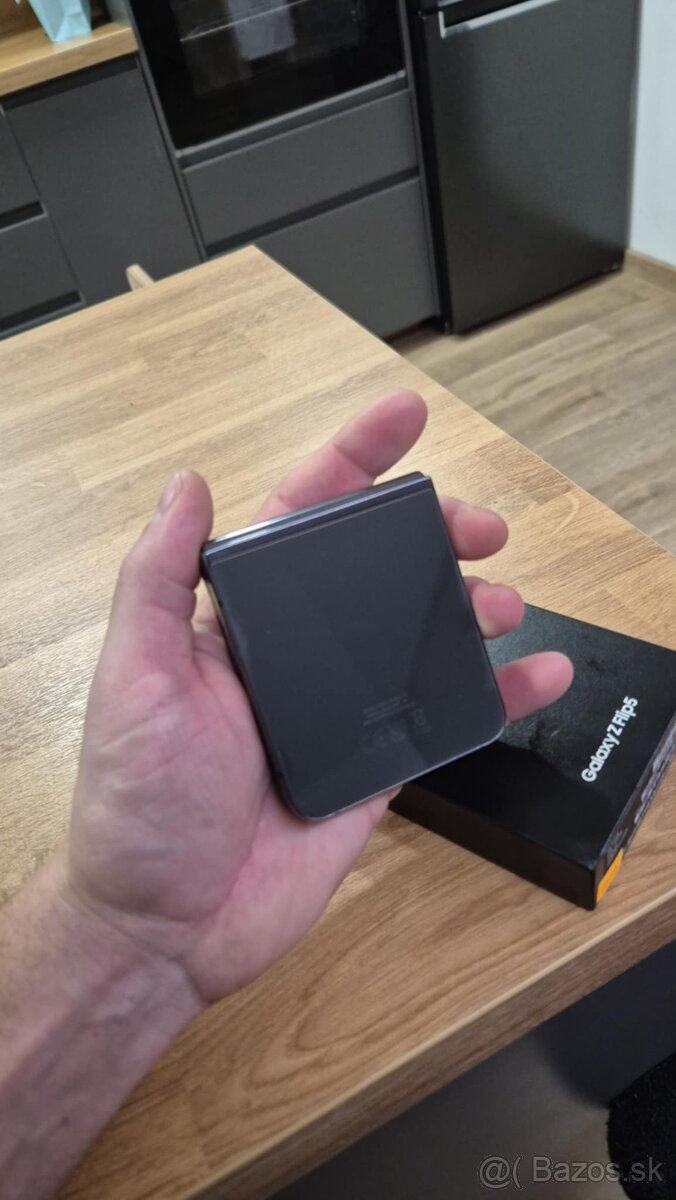 Samsung galaxy Z FLIP 5, 512gb - 11