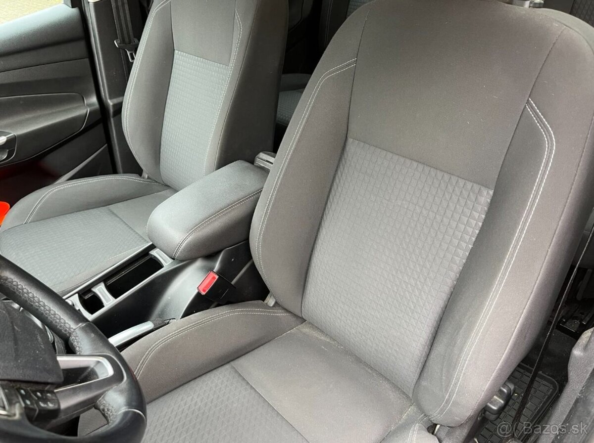 Ford Grand C-Max 1.5 TDCi 7 miestny - 11