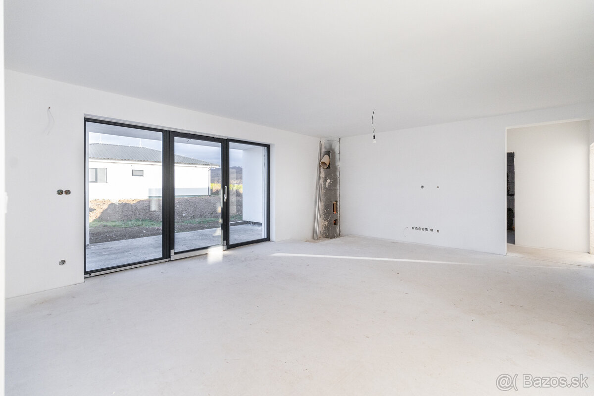 Na predaj 5 izb. rodinný dom - Vyšná Kamenica, Košice okolie - 11