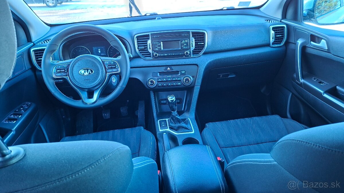 KIA SPORTAGE 1.6 GDI.2WD - 11