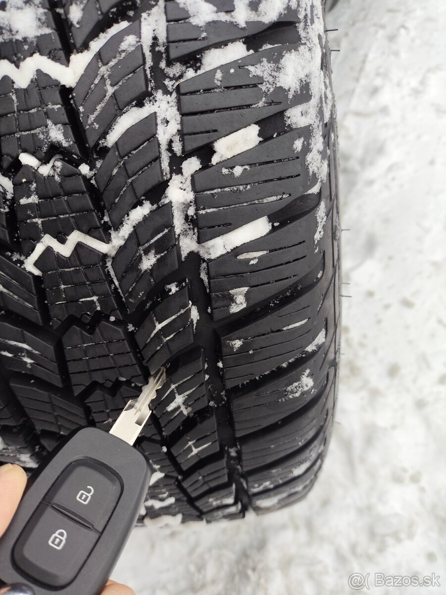 Dacia Duster 4x4 diesel - 11