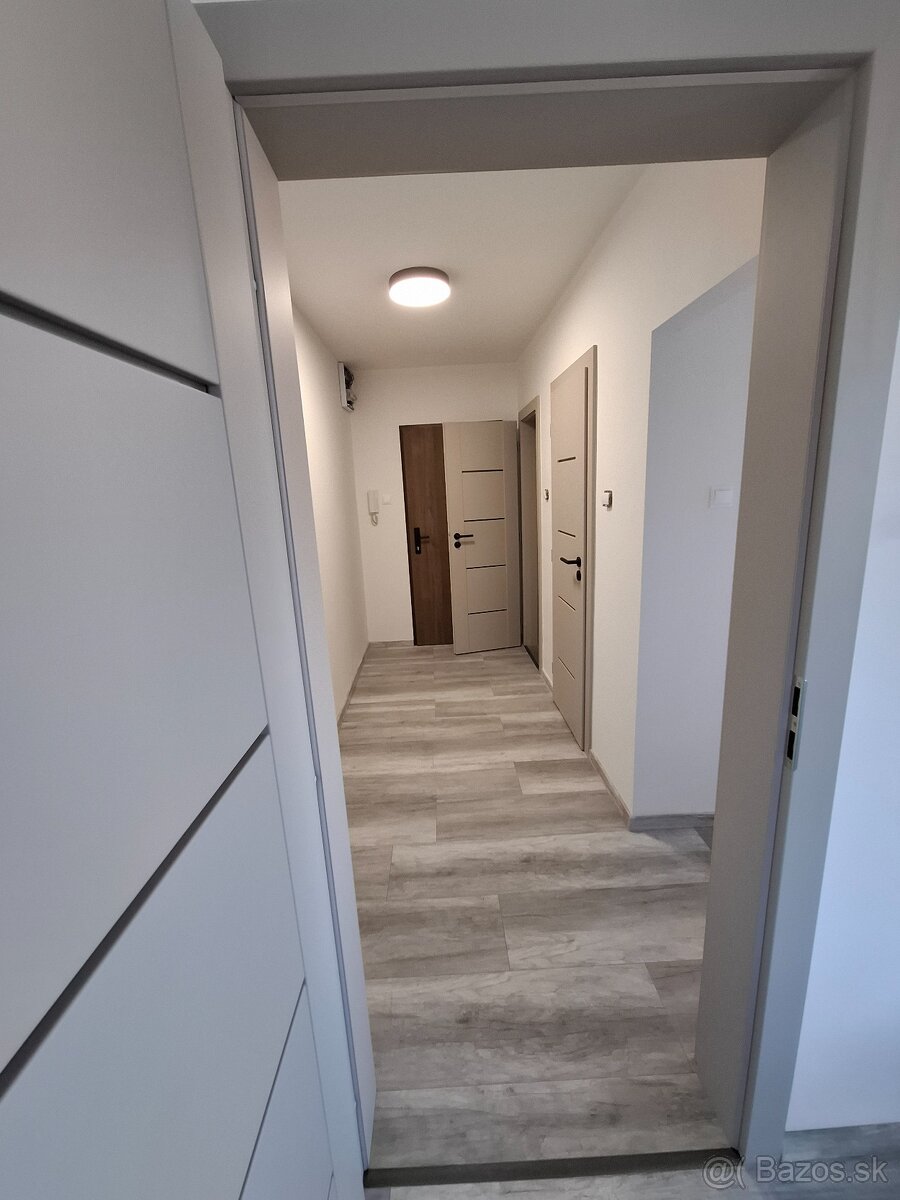 Prenajmem 3 izbový byt Čadca Mierová ul. (sídlisko 3) - 11