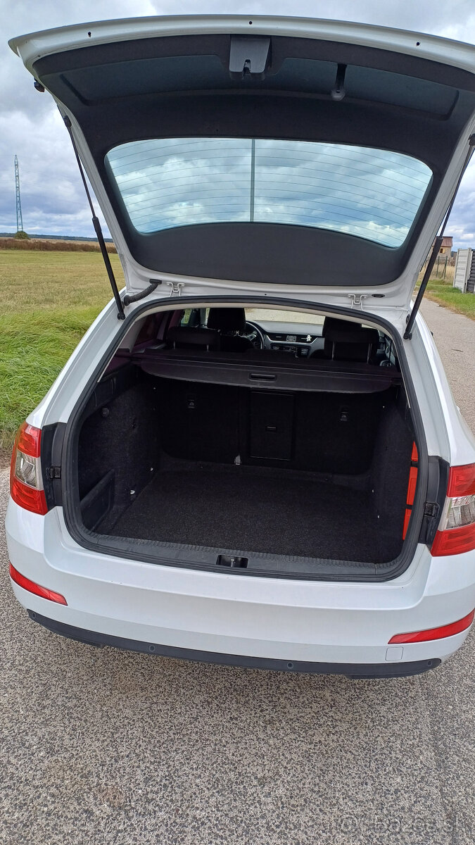 Škodu Octavia Combi 1.6 TDI (2017) - 11
