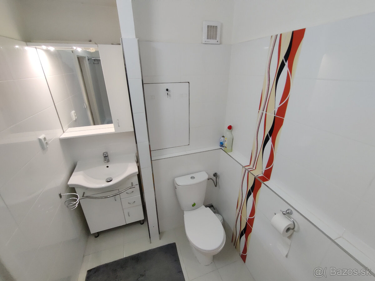 3 izb. blízko CENTRA, Kuzmányho, ul. Kpt. Nálepku, rekonšt. - 11