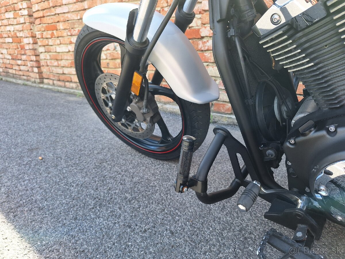 Yamaha XVS 1300 CU Stryker - 11