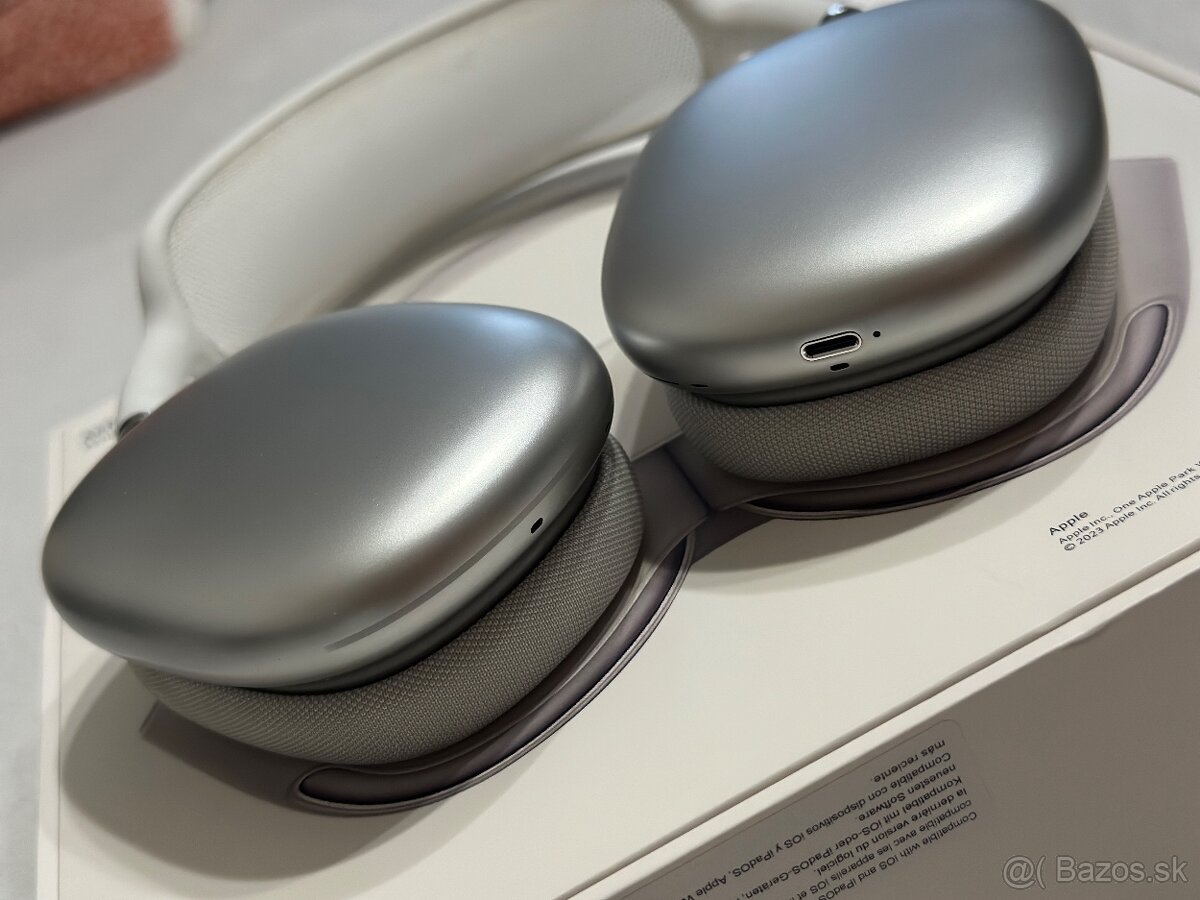 AirPods Max Silver with White Headband - 11