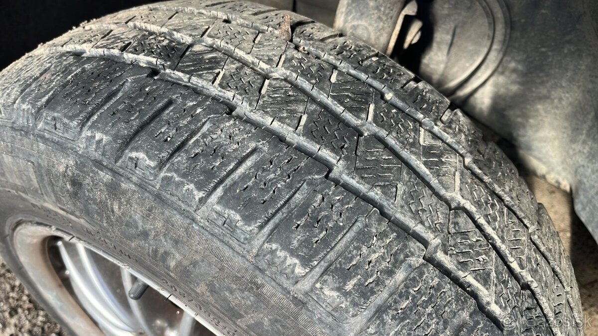 Mercedes Vito W639 2,2CDI 100kw kód motora:651.940 - 11