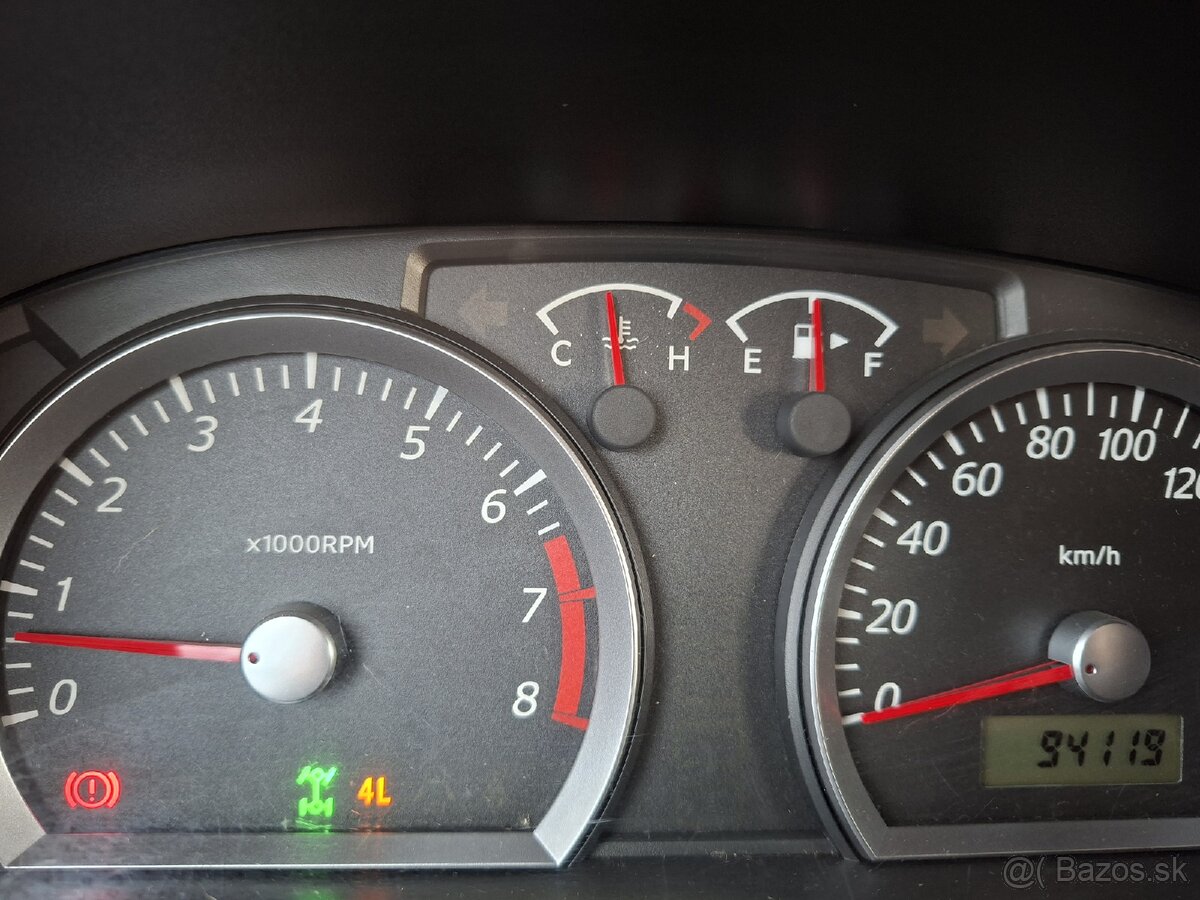 Suzuki Jimny 2011 / 63 kW / 94 120 km - 11
