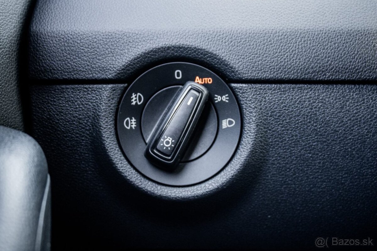 Škoda Octavia Combi 1.6 TDI Style - 11