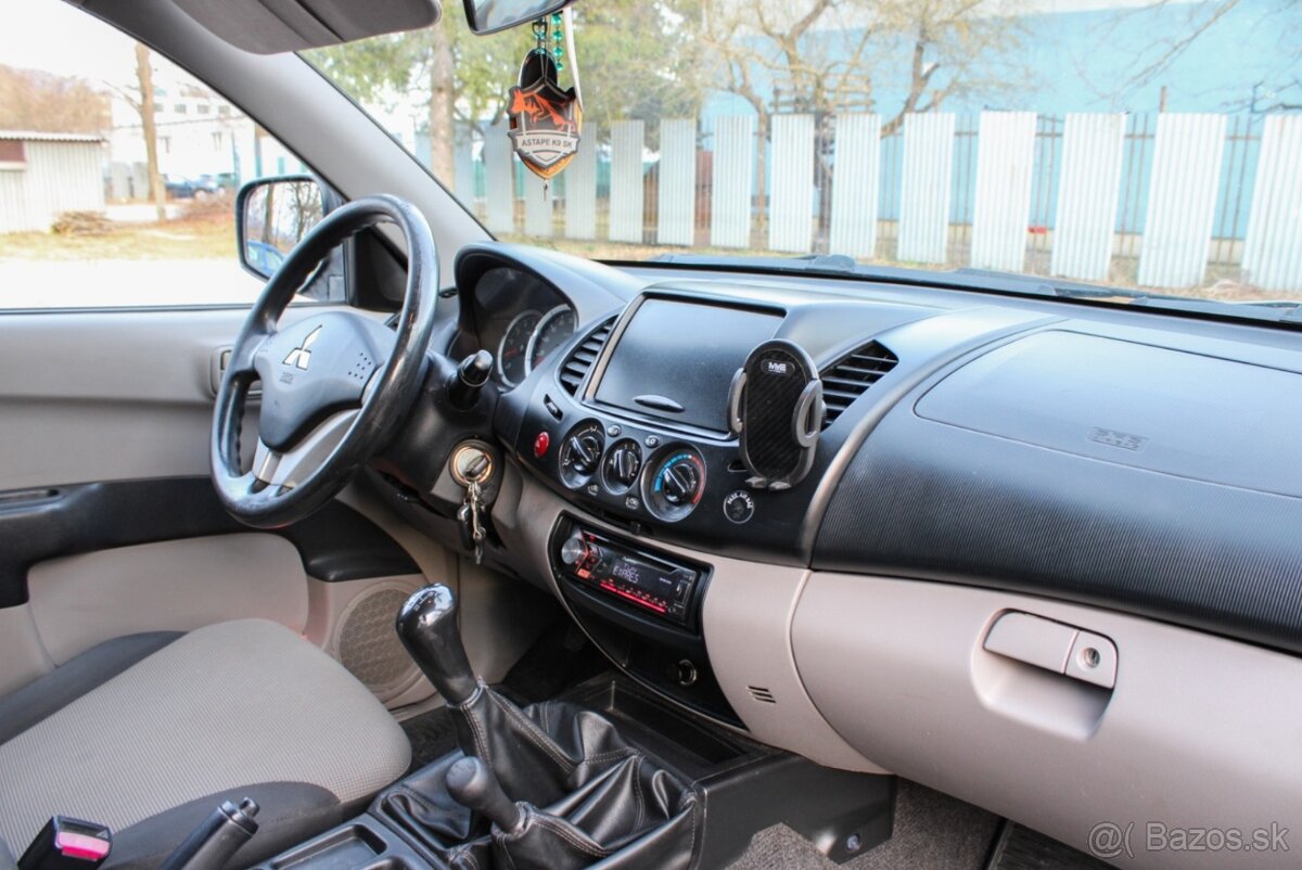 Mitsubishi L 200 L200 2.5 DI-D Double Cab - 11