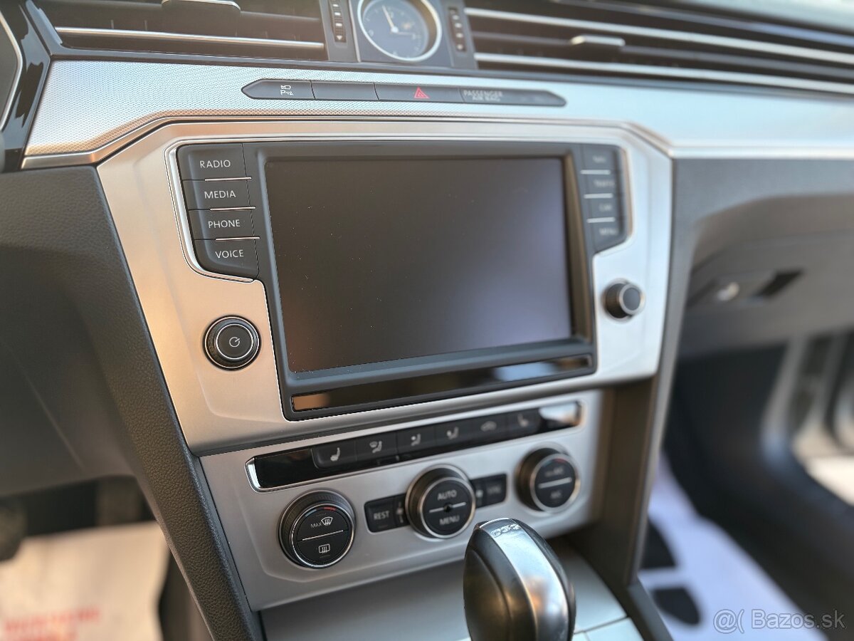 Volkswagen Passat 2.0 TDI Variant - 11