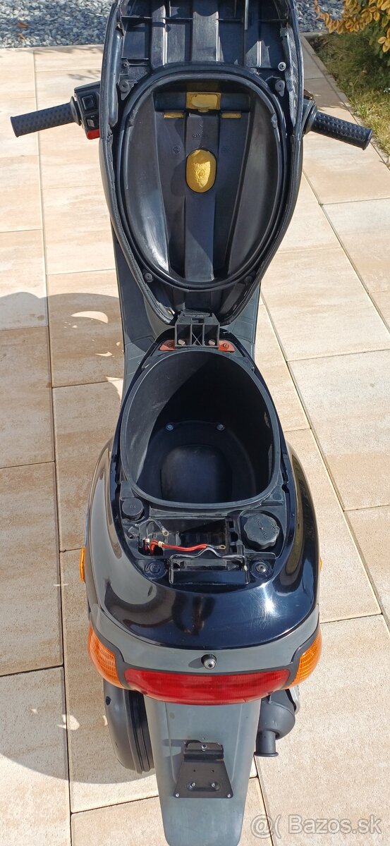 Piaggio Zip Fast Rider - 11