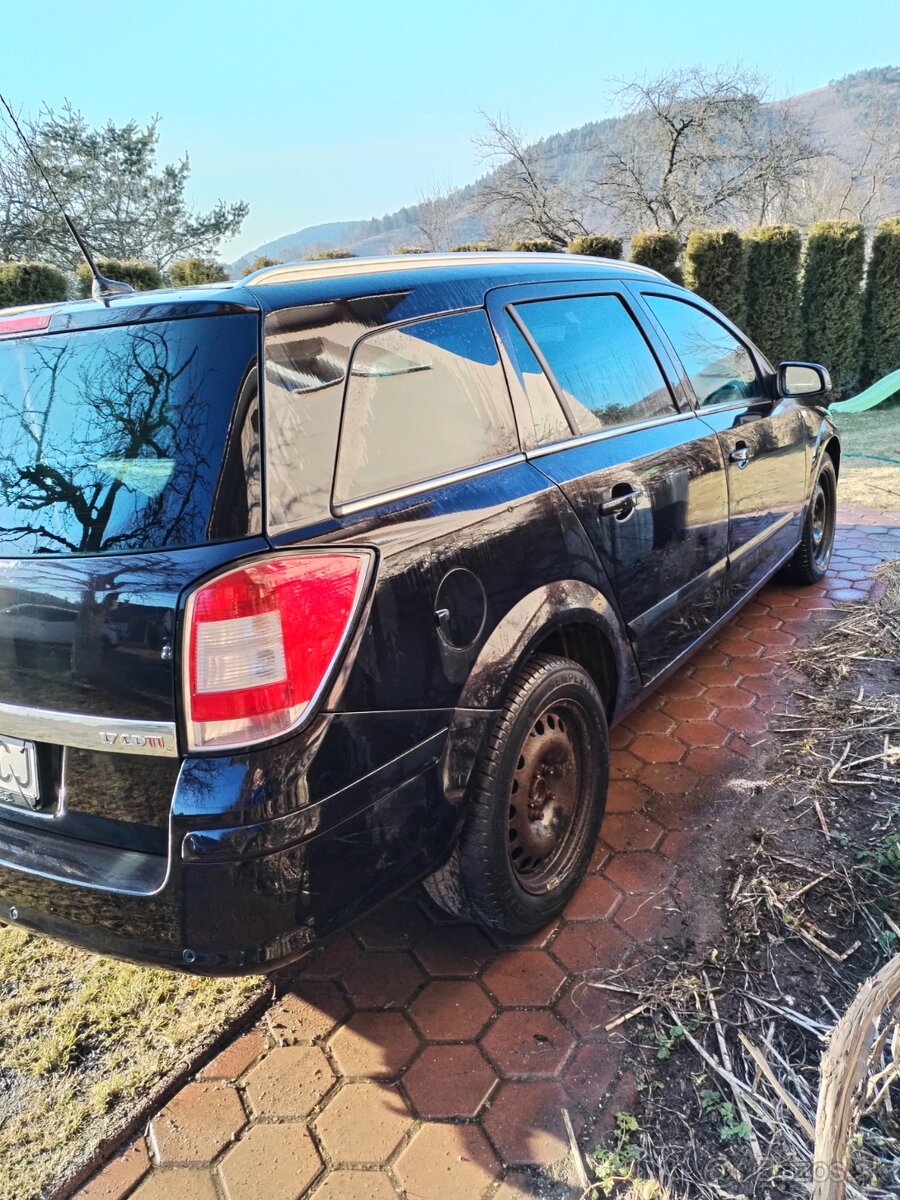 Opel Astra 1.7 TDI r.v. 2009 - 11