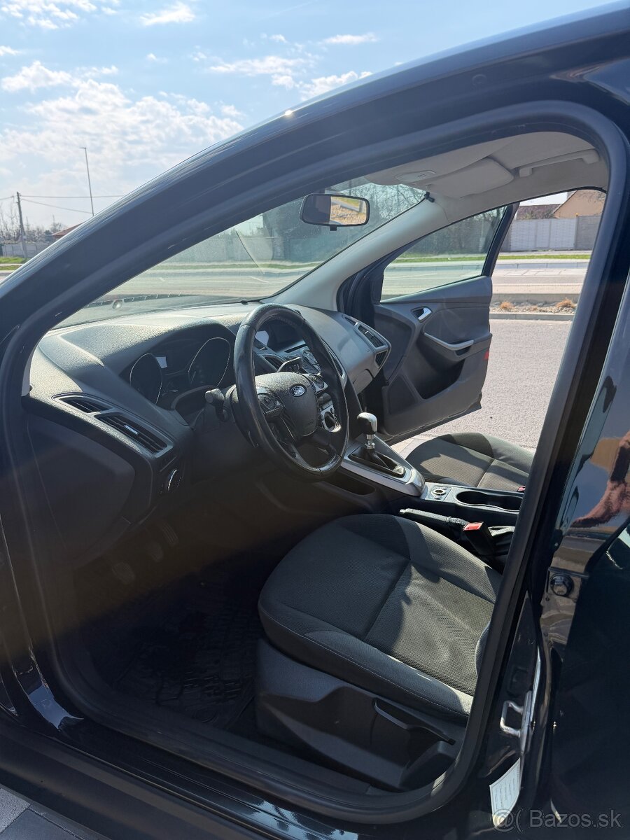 Ford Focus Combi Mk3 1.6 TDCi 70 kW - 11