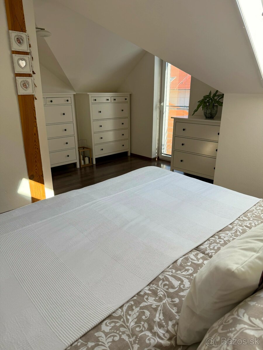 Rodinný dom s garážou v Skalici - 11