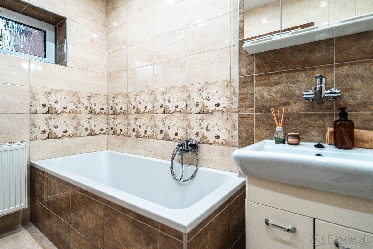 Priestranný dom po rozsiahlej rekonštrukcii | 200 m2 | NL - 11