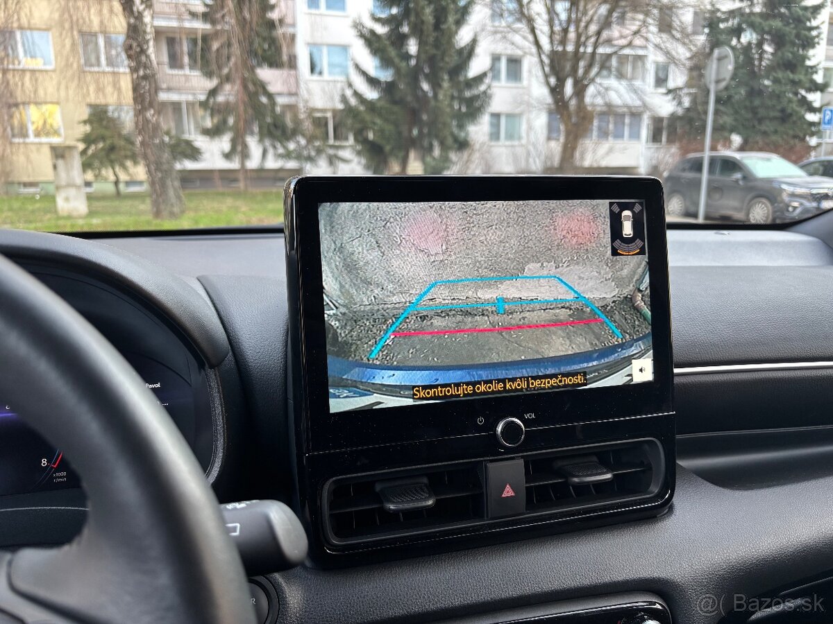 Yaris Hybrid 2025 executive - 11