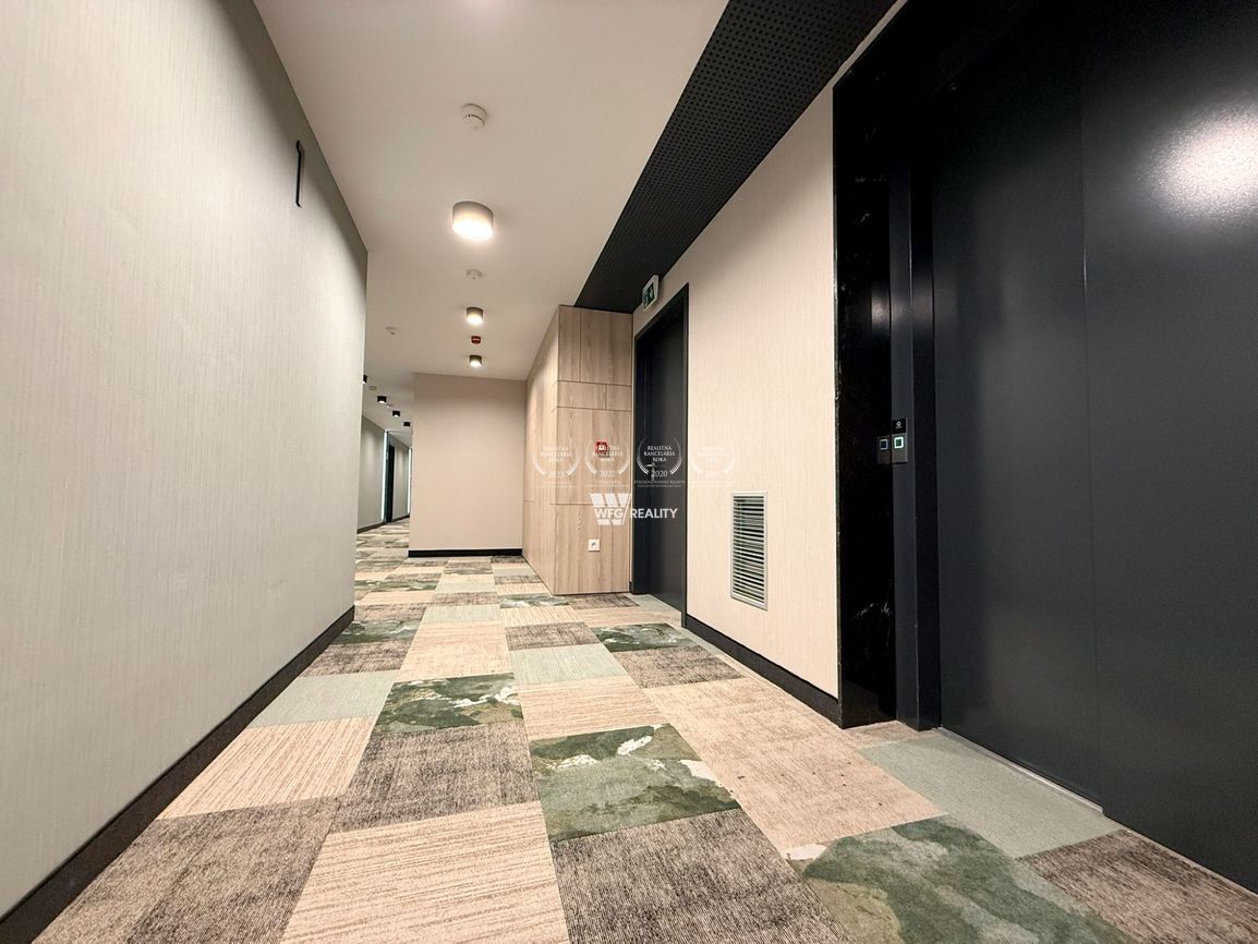 Na prenájom moderný, zariadený a klimatizovaný 2-izbový byt - 11