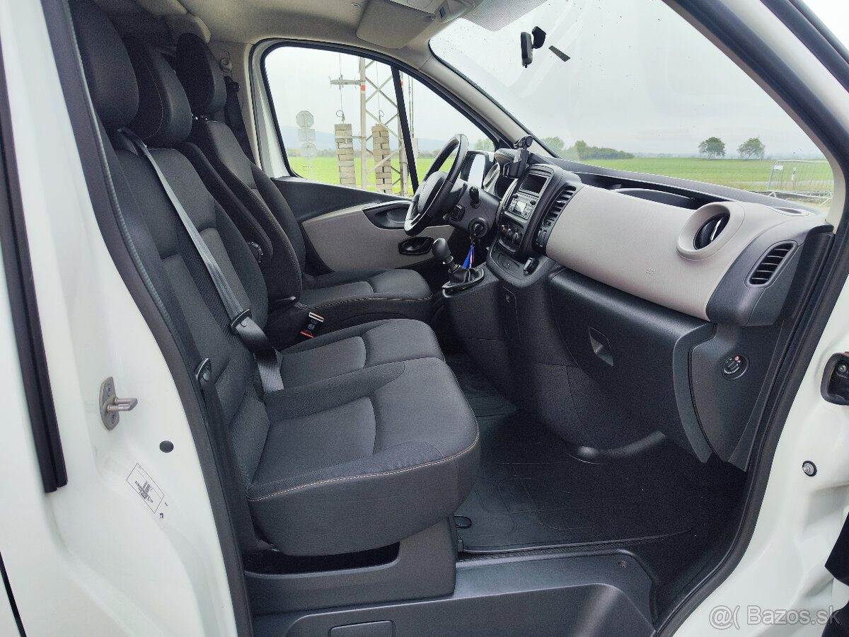 Renault Trafic SpaceClass 1.6 dCi 145 L2H1 - 11