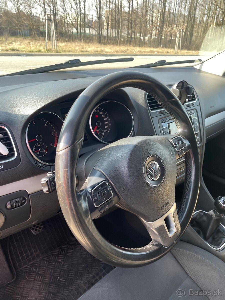 Volkswagen Golf 6, 2.0 TDi - 11