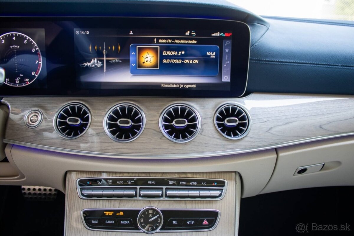 Mercedes-Benz E trieda Kupé 200 4matic A/T - 11