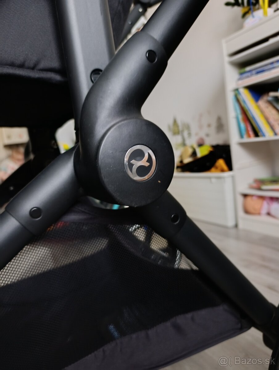 Cybex EOS Lux + adaptéry - 11