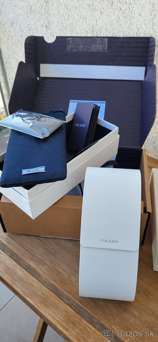 PRADA - slnečné okuliare - 11