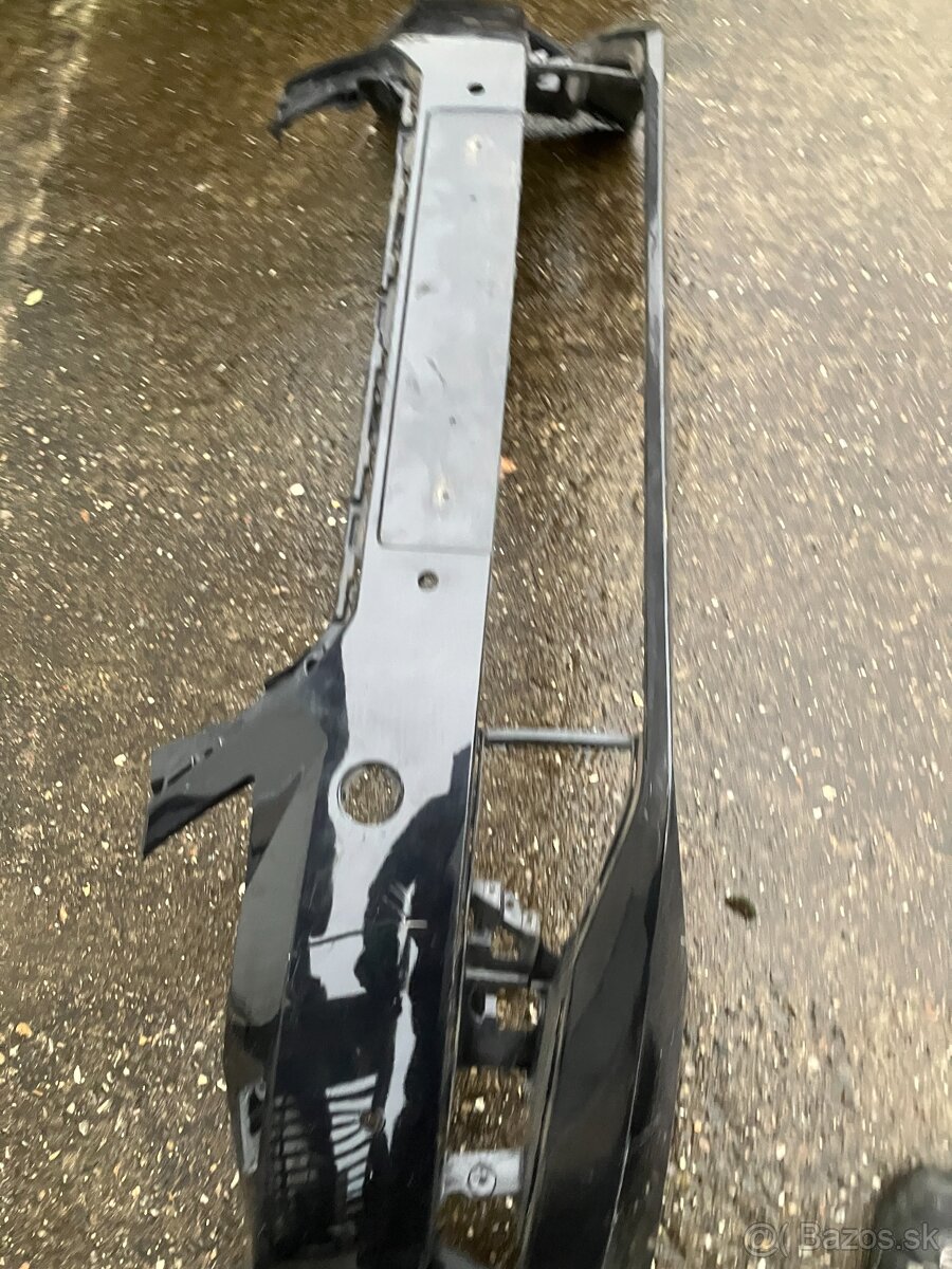 predni naraznik skoda superb 3 III 3v0 6xpdc cerny - 11