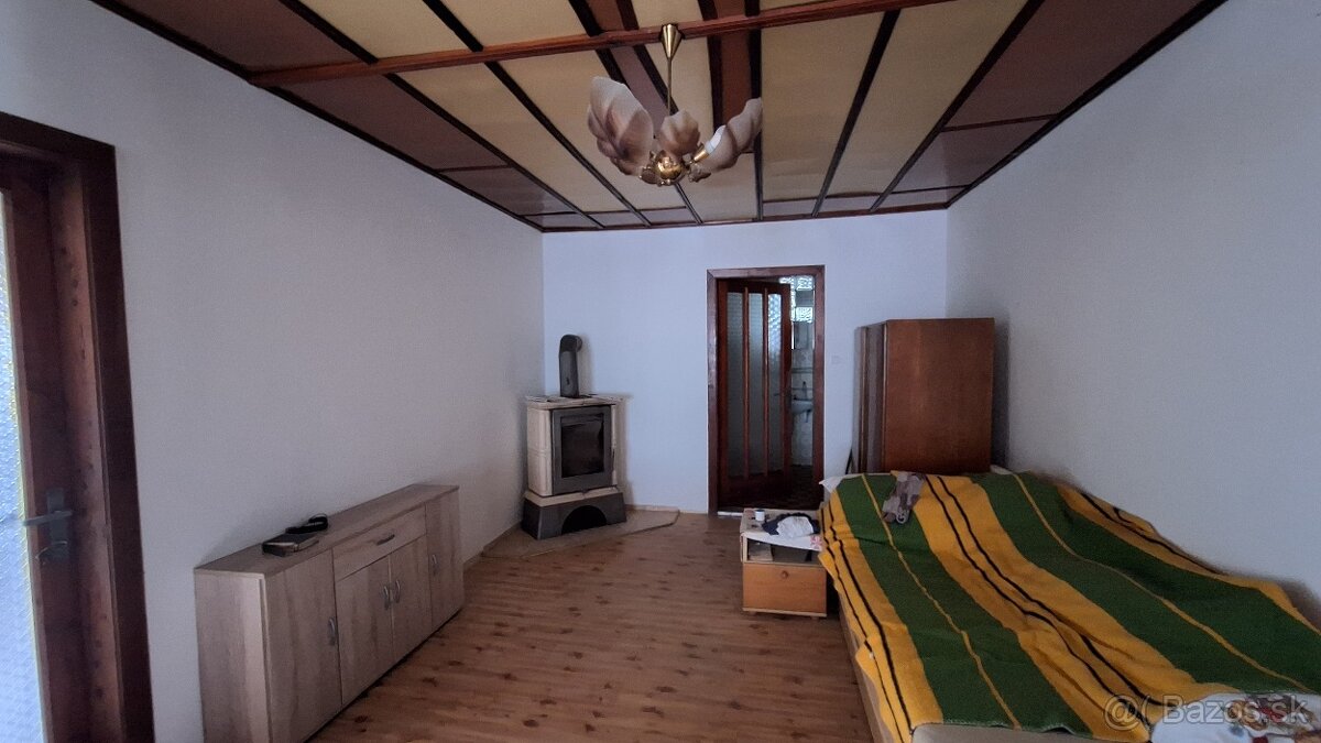 Rodinný dom v ktorom si môžete vytvoriť luxusné bývanie - 11