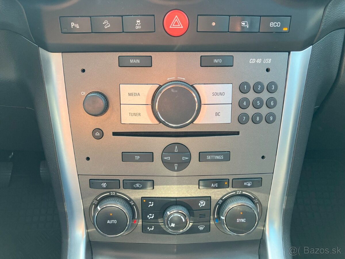 Opel Antara 2.2 CDTI 4x4 Cosmo 120 kW, M6 - 11