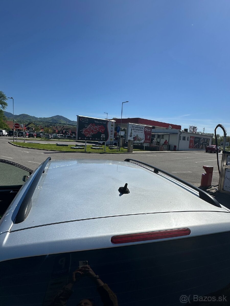 Volkswagen Touran 2.0 TDI 125 kW - 11