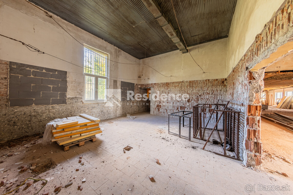 Na predaj rozsiahly objekt na podnikanie v Liskovej - 11