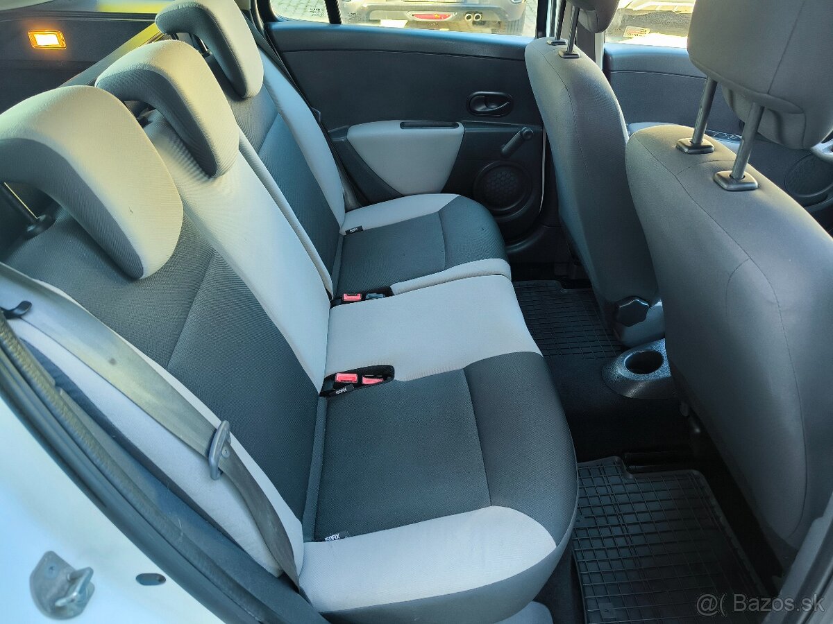 Renault Clio Grandtour 1.2 2010 - 11