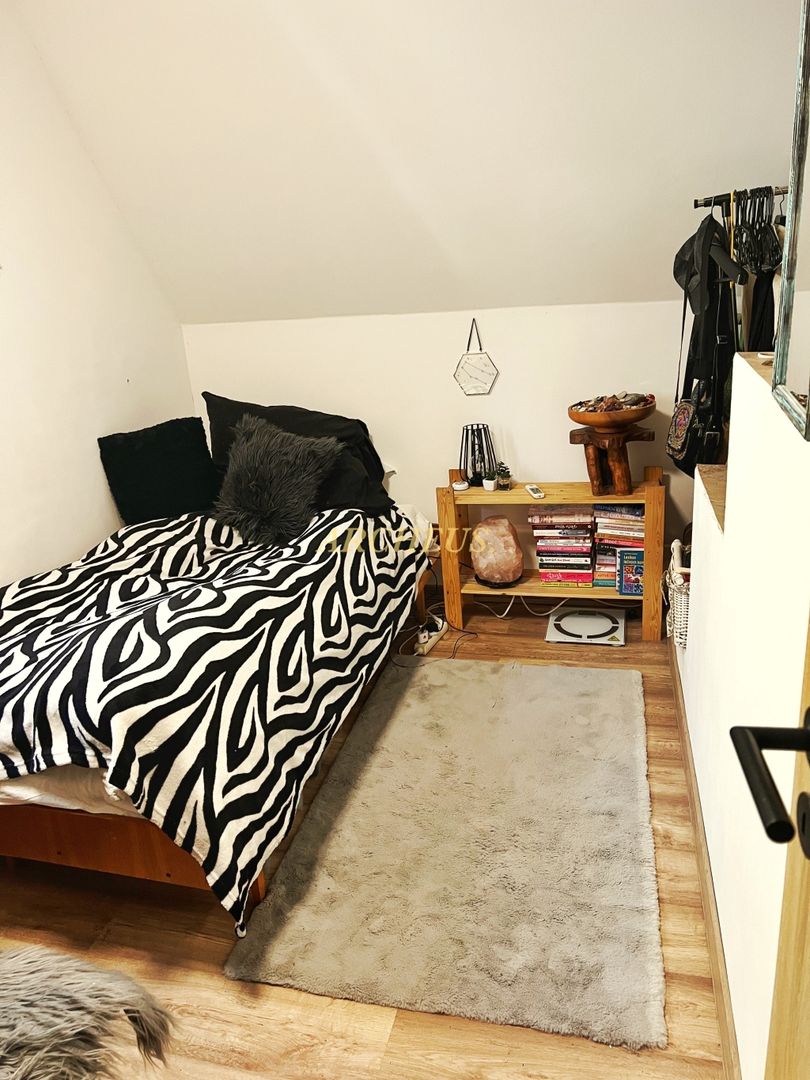 NA PREDAJ CELOROČNE OBÝVATEĽNÁ CHALUPA - 11