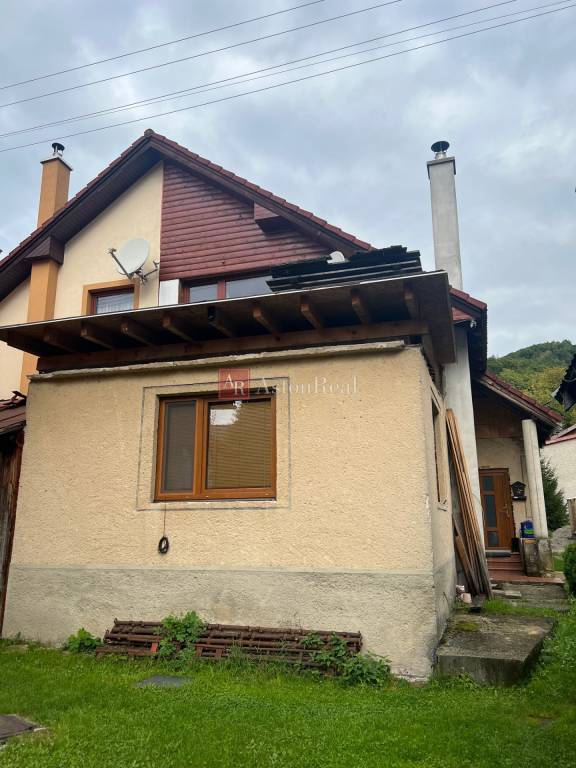 PREDAJ: DOM (CHALUPA) zastavaná plocha 135 m2 - Moštenica - 11