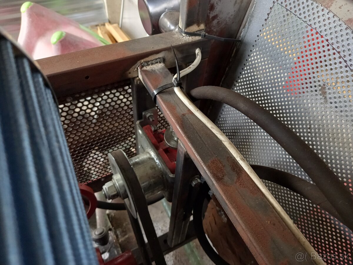 Traktor domácej vyroby - 11