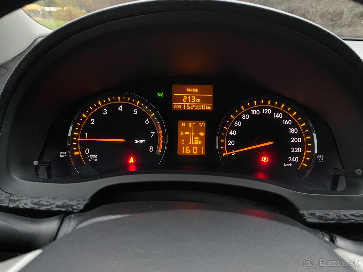 Toyota Avensis 1.8 benzin Sol - 11