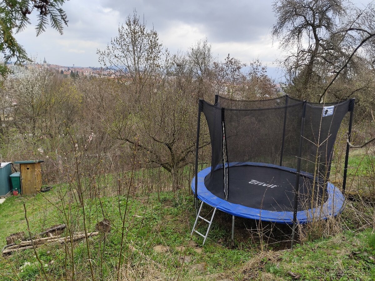 Zahradka s pivnicou - Pod Kalvariou - 11