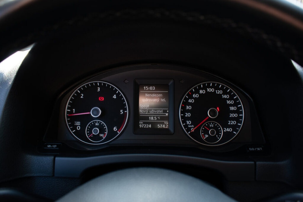 Volkswagen Golf Plus 1.6 TDI Comfortline - 11