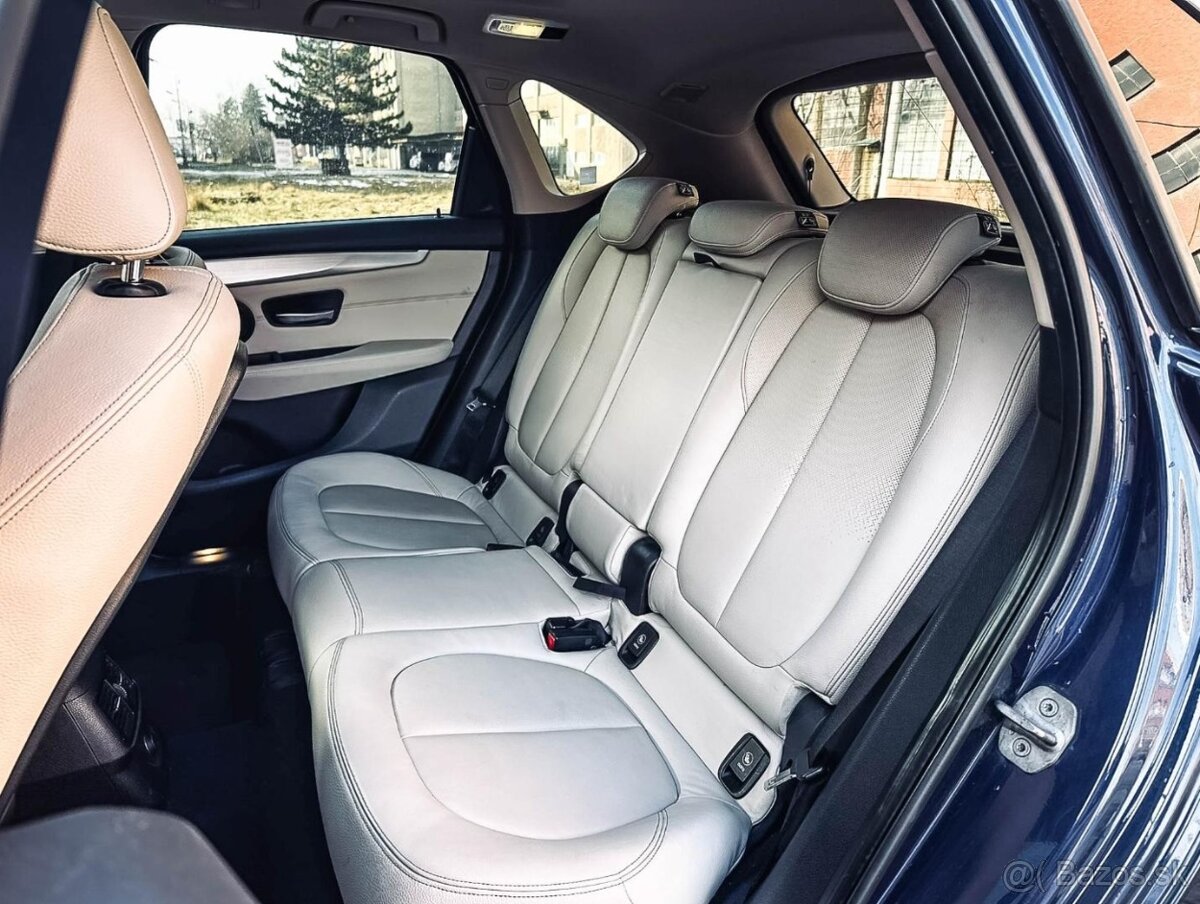 BMW Rad 2 Active Tourer 2 218d Luxury Line A/T - 11