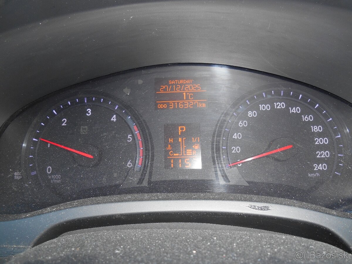 Toyota Avensis 2,2 nafta, automat - 11