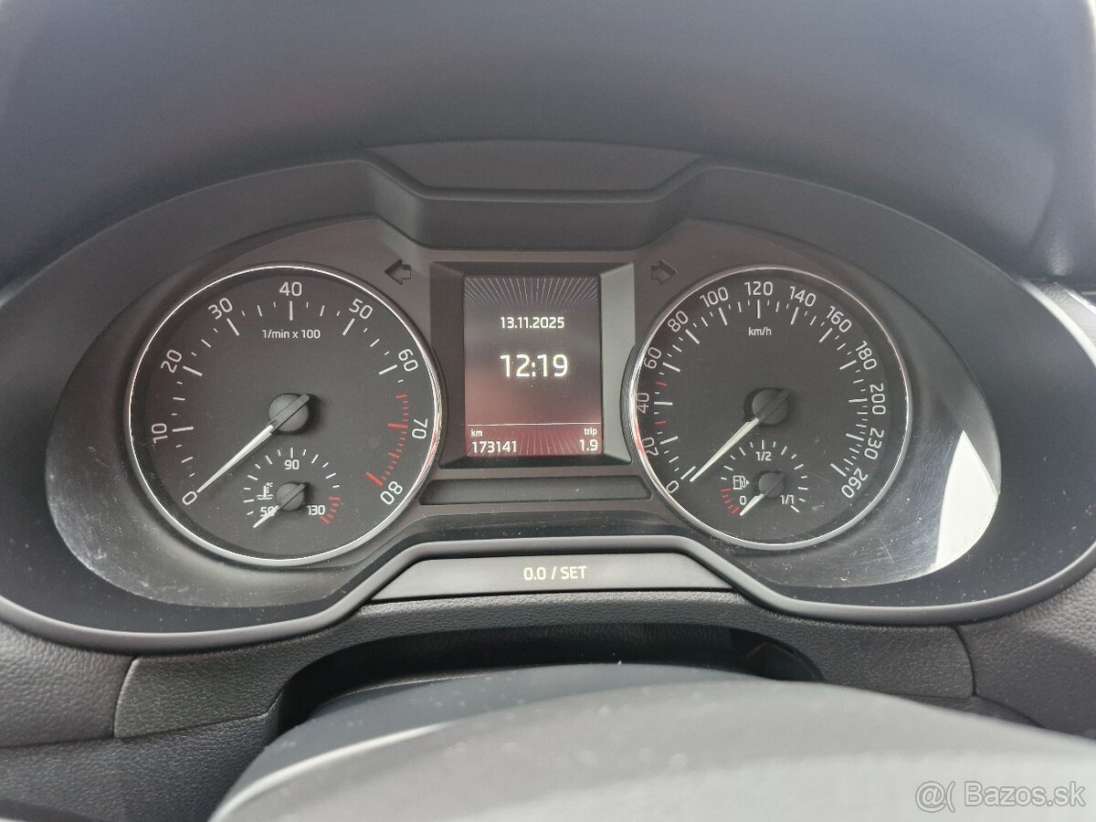 ŠKODA OCTAVIA COMBI 1.2TSi 77KW - 11