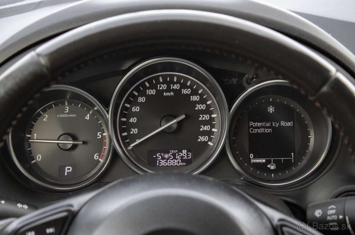 Mazda CX-5 2.2 Skyactiv-D 175k AWD Revolution - 11