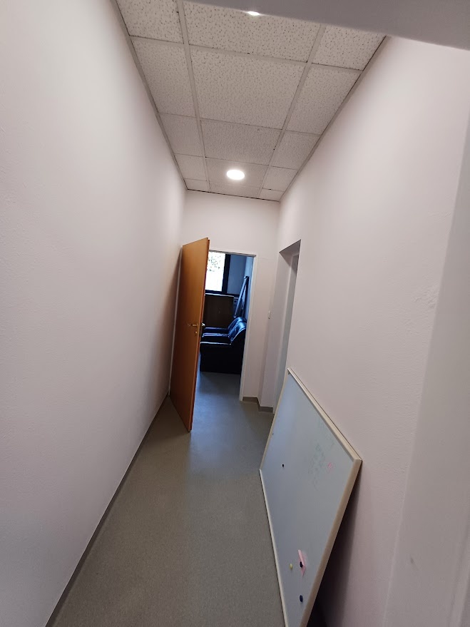 Ponúkam na prenájom priestor na služby 394m2, Bratislava II - 11