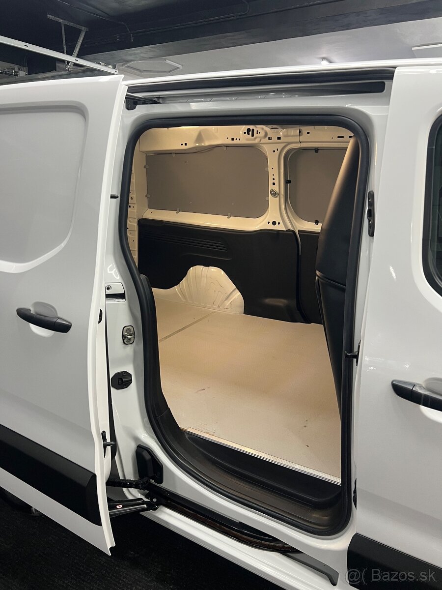 Peugeot Partner 2019 L2H1 1.6hdi 100 výhrevy 1.majiteľ - 11