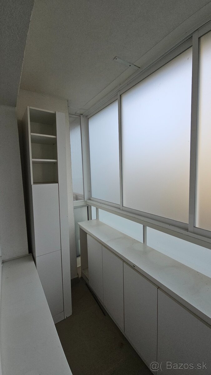 3-izbový byt po kompletnej rekonštrukcii Medvedzie - 11