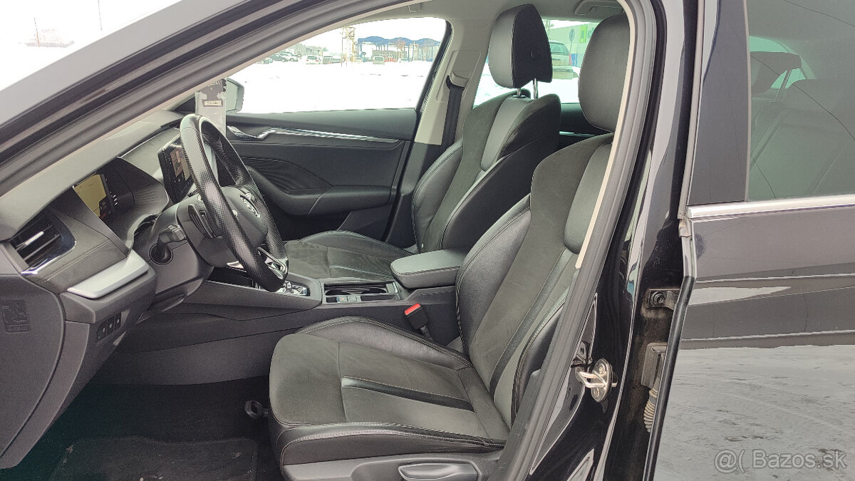 Škoda Octavia Combi 2.0 TDI DSG 2021 VIRTUAL MATRIX - 11